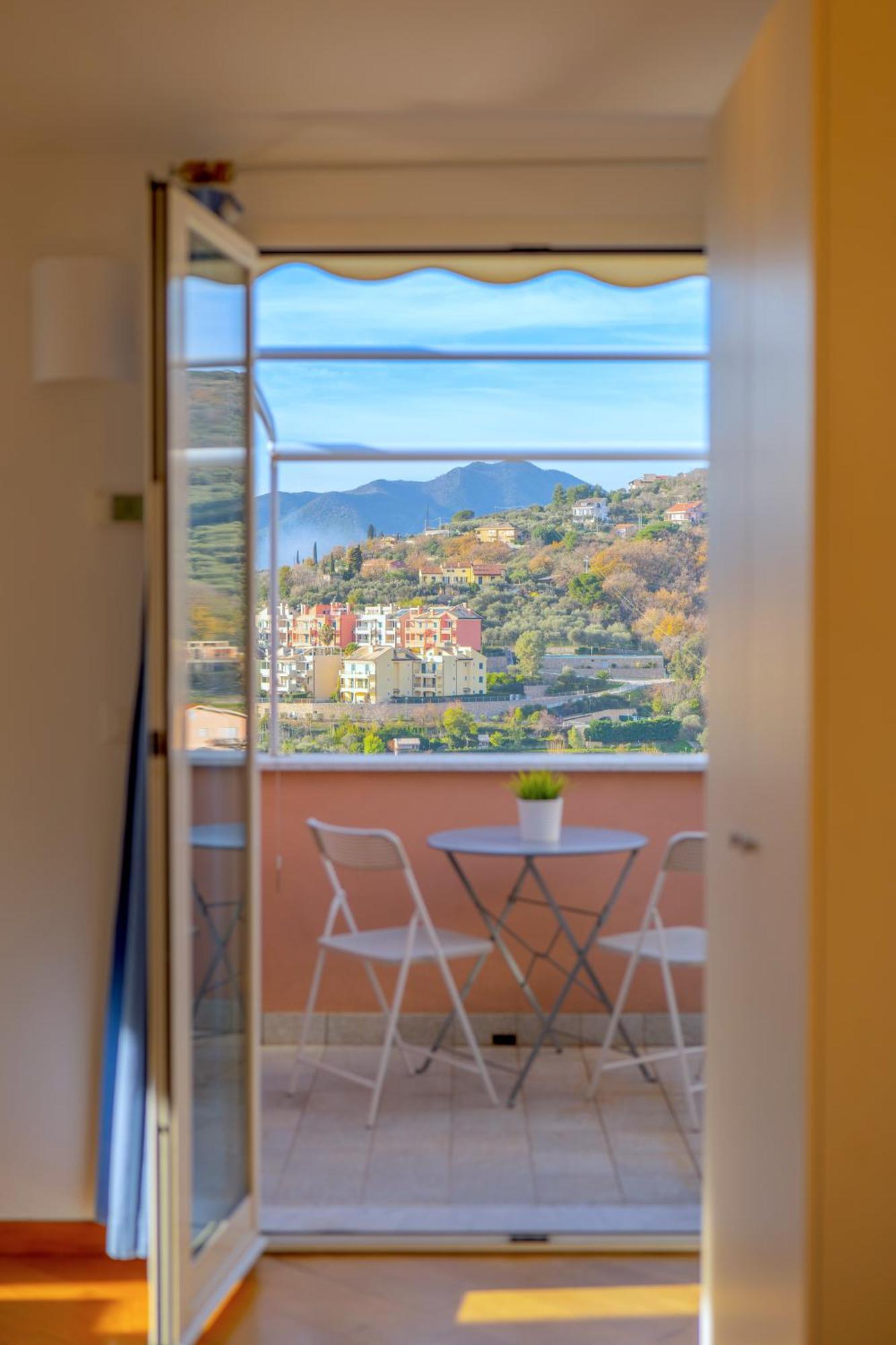 פייטרה ליגורה Appartamento Pesco "A Casa Felice" מראה חיצוני תמונה